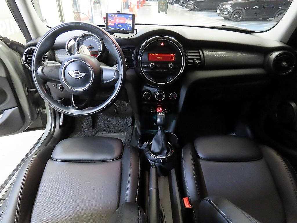 Mini Cooper - Vista 9