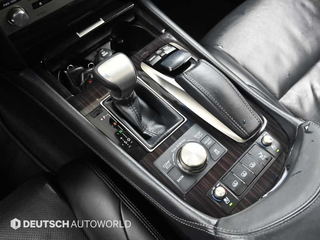 Lexus LS - Vista 9