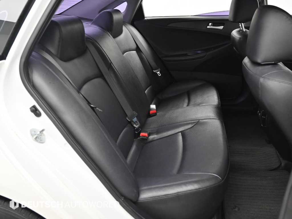 HYUNDAI Sonata - Vista 12