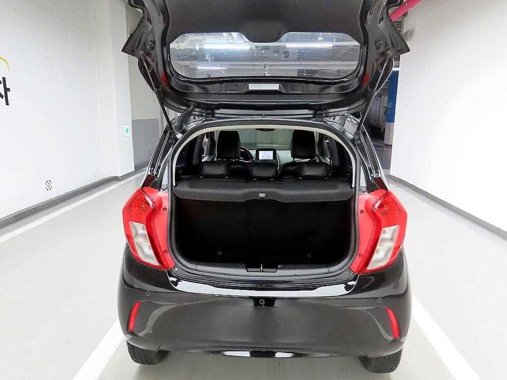 Chevrolet Spark - Vista 5