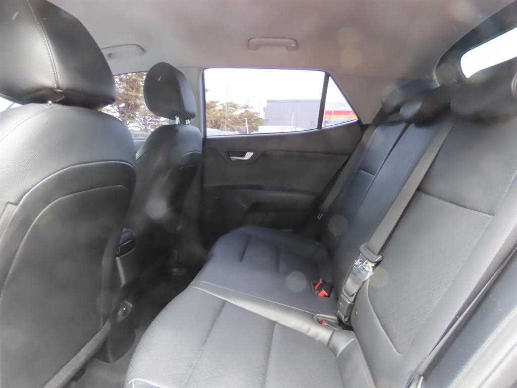KIA Stonic - Vista 8