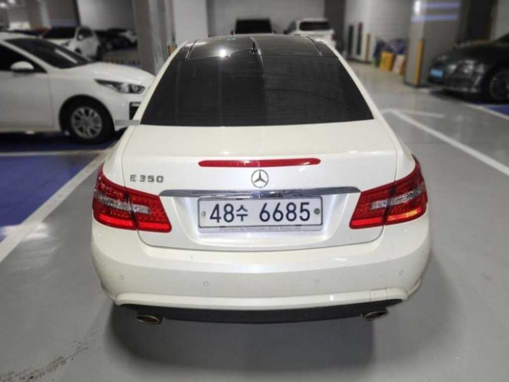 Mercedes Benz E class - Vista 3