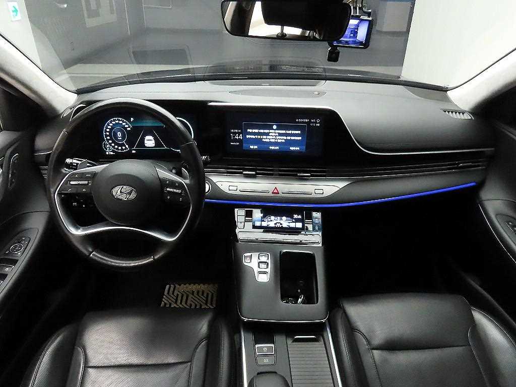 HYUNDAI Grandeur - Vista 8