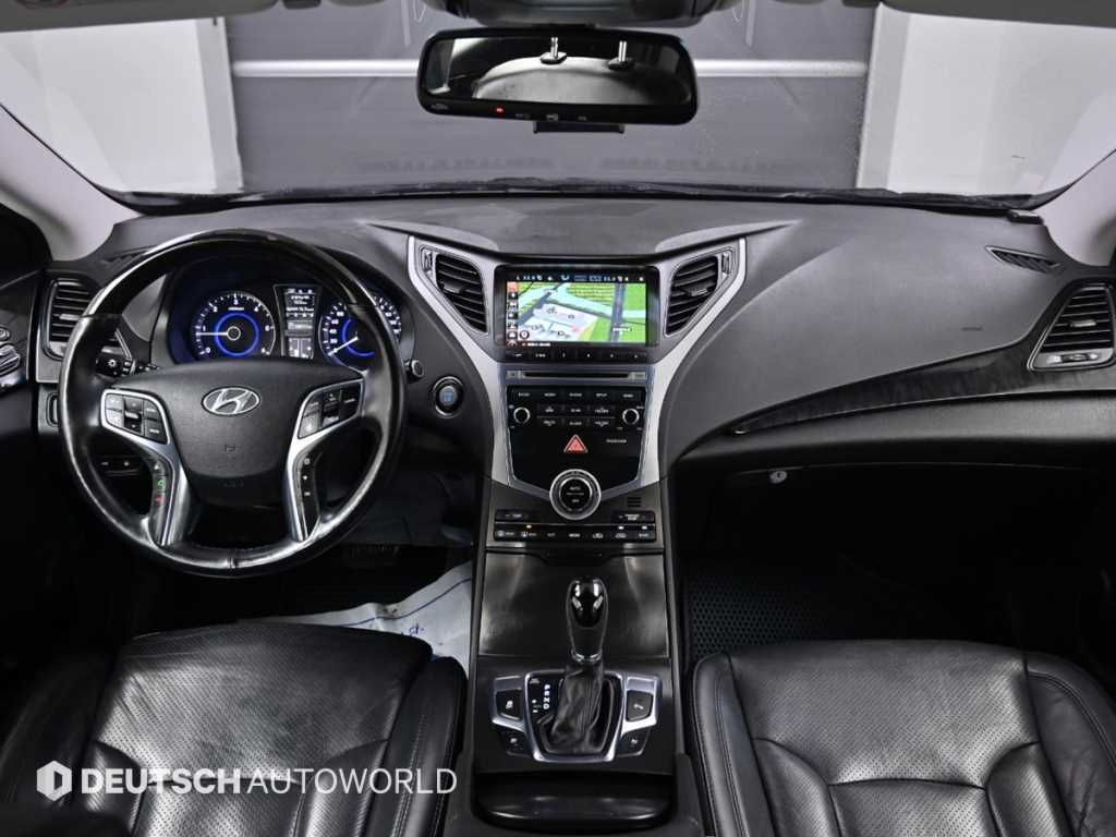 HYUNDAI Grandeur - Vista 7