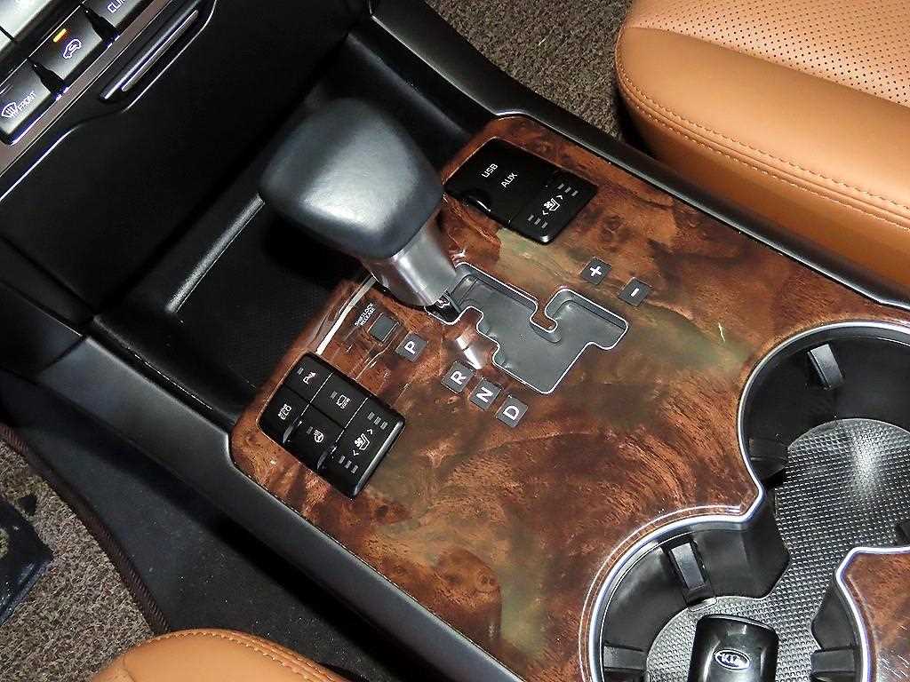 KIA Mohave - Vista 12