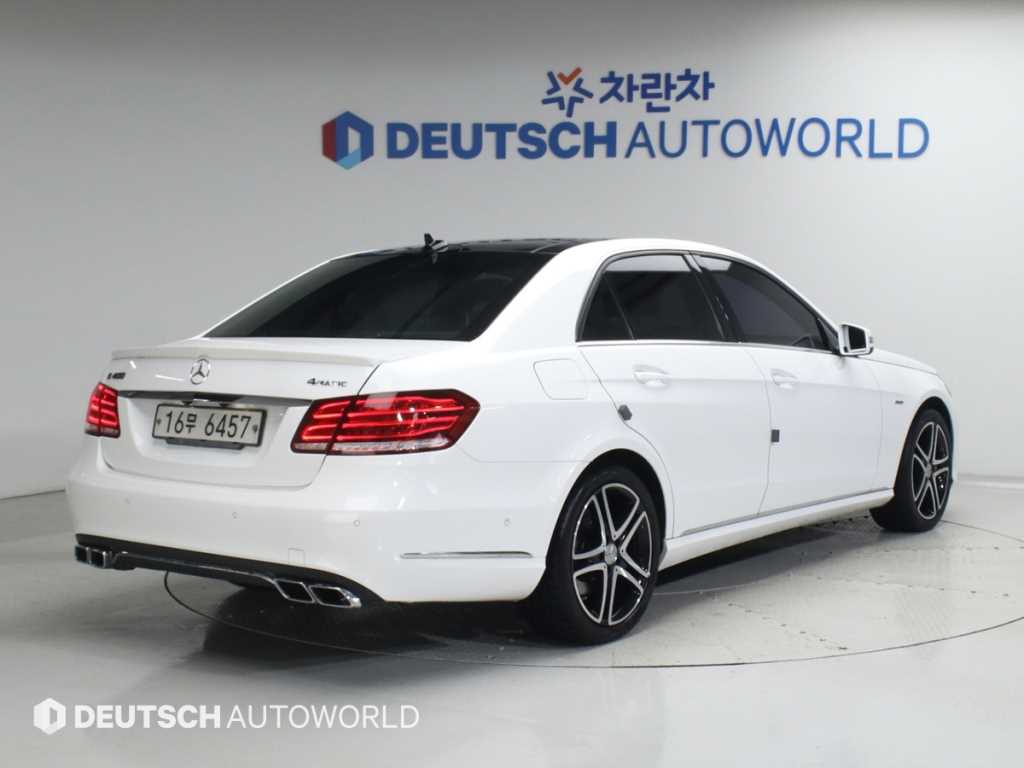 Mercedes Benz E class - Vista 2