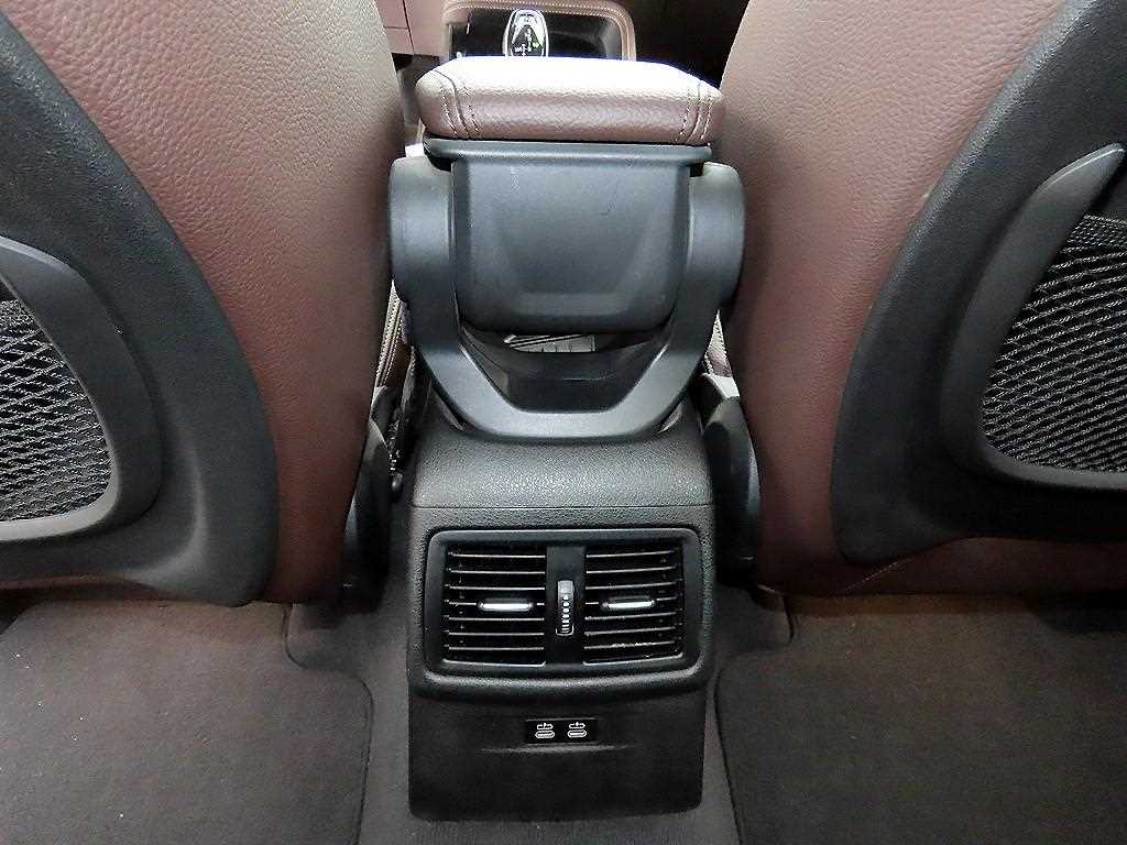 BMW X1 2022 Negro - Importación desde Corea - HF Imports Iquique - Foto 15