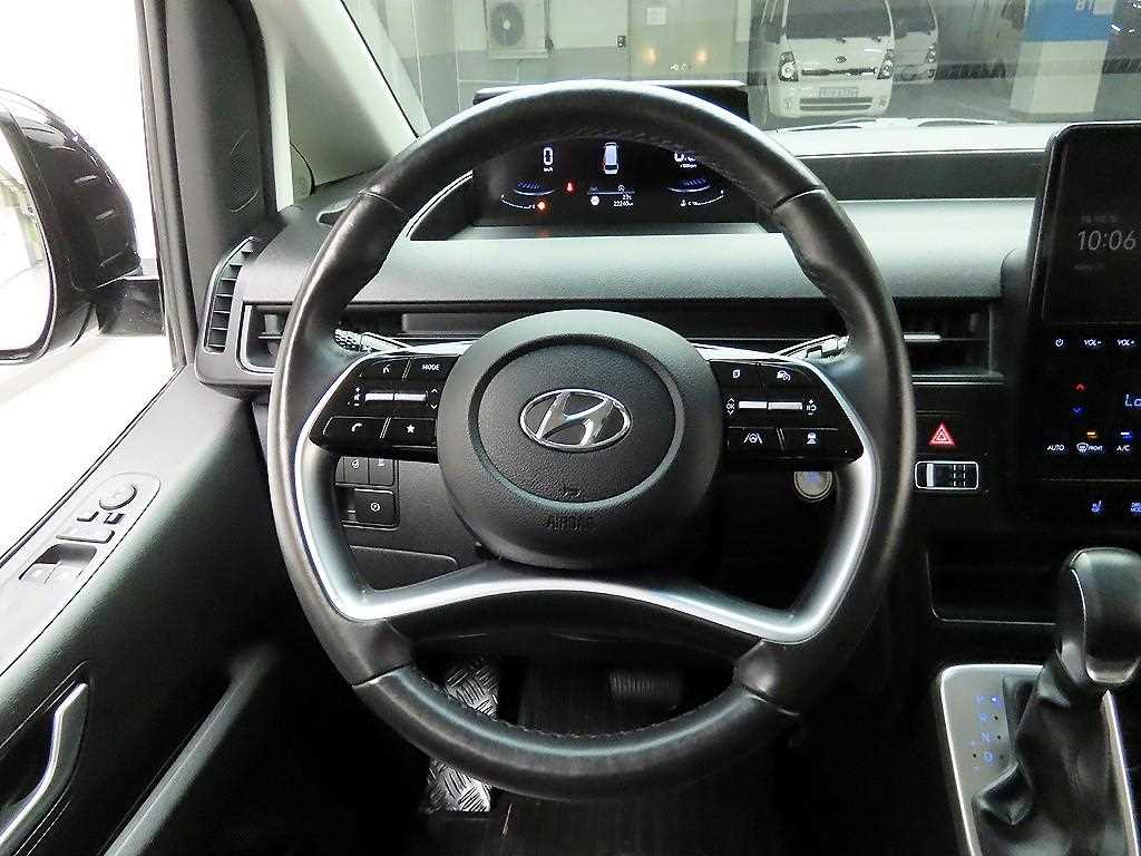 HYUNDAI Staria - Vista 7