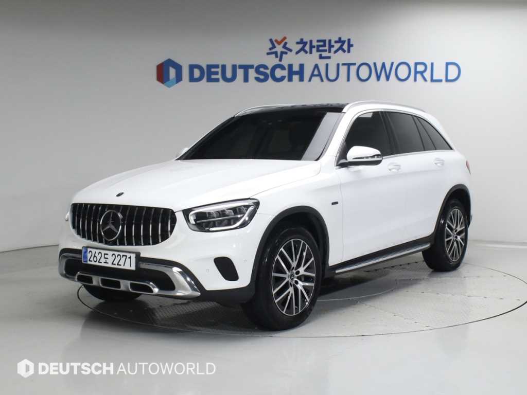 Mercedes Benz GLC Class 2021 Blanco - Importación desde Corea - HF Imports Iquique - Foto 1