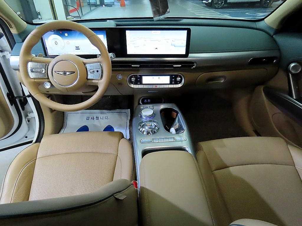 Genesis GV60 - Vista 10