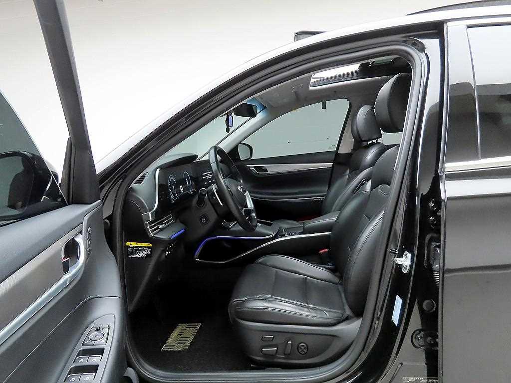 HYUNDAI Grandeur - Vista 12