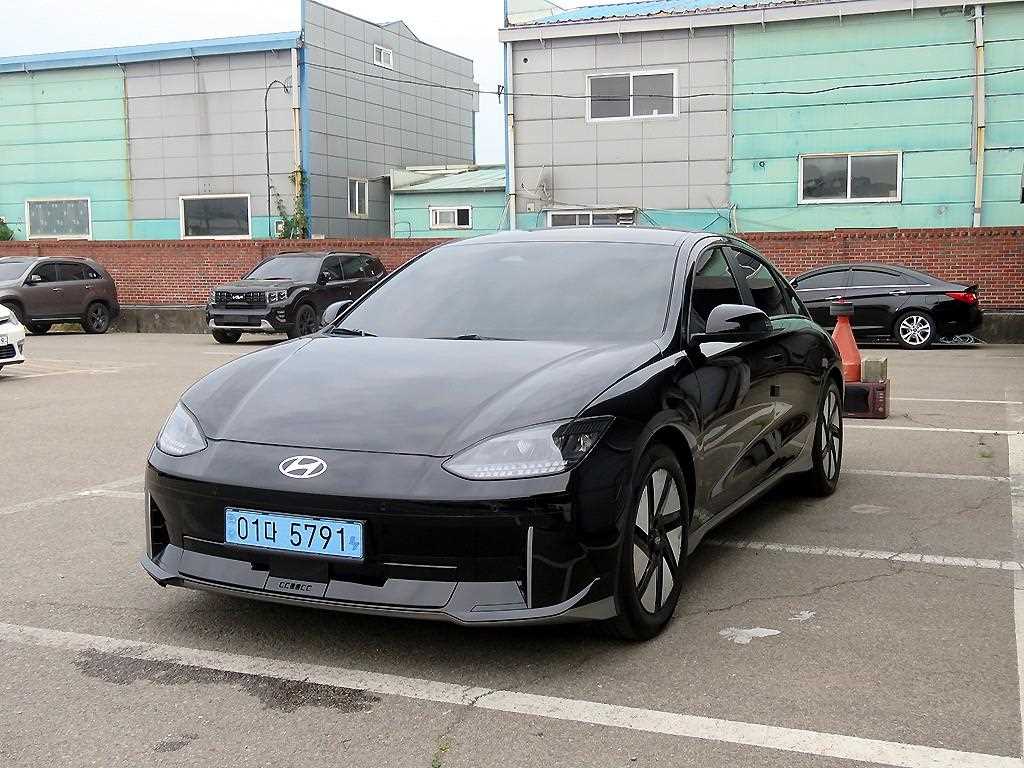HYUNDAI Ioniq 6 2023 Negro - Importación desde Corea - HF Imports Iquique - Foto 1