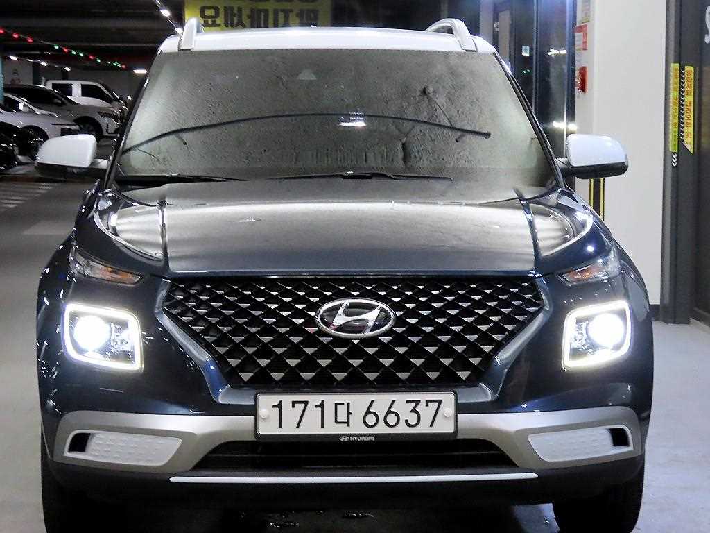 HYUNDAI Venue - Vista 2