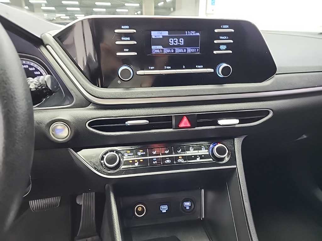 HYUNDAI Sonata - Vista 10