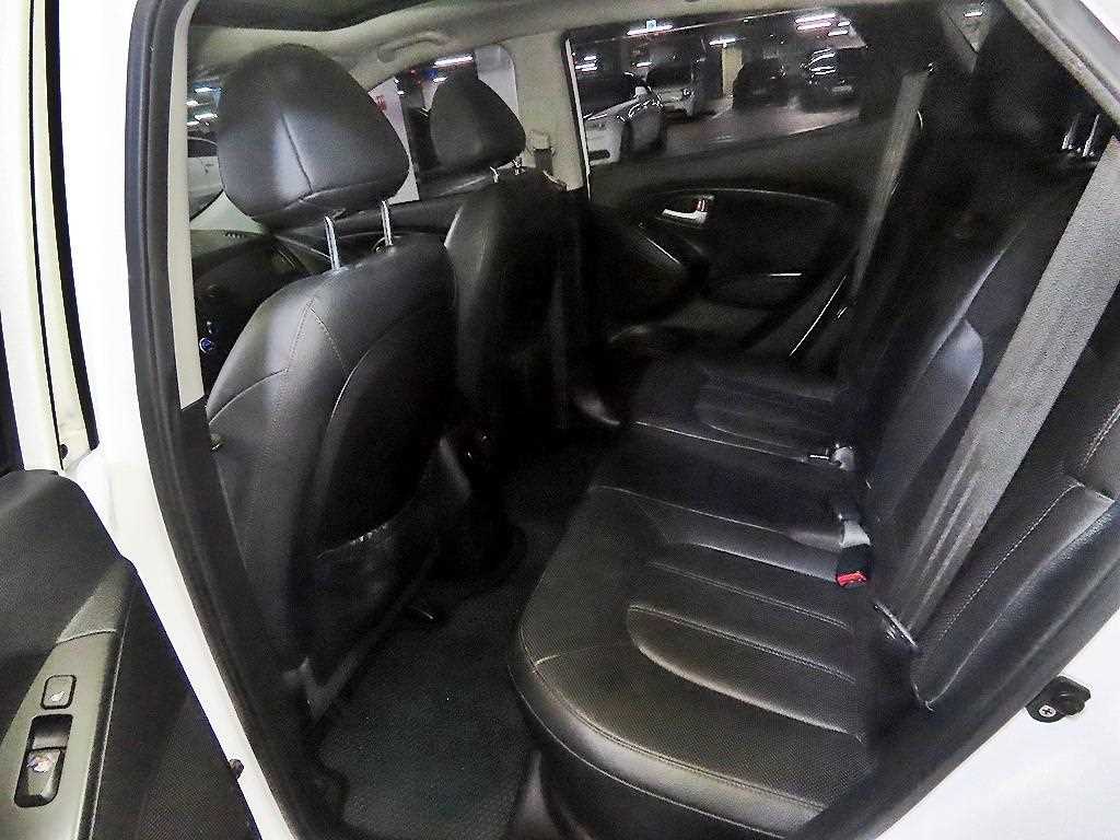 HYUNDAI Tucson - Vista 7