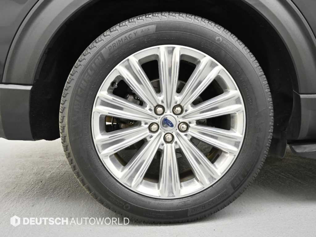 Ford Explorer - Vista 5