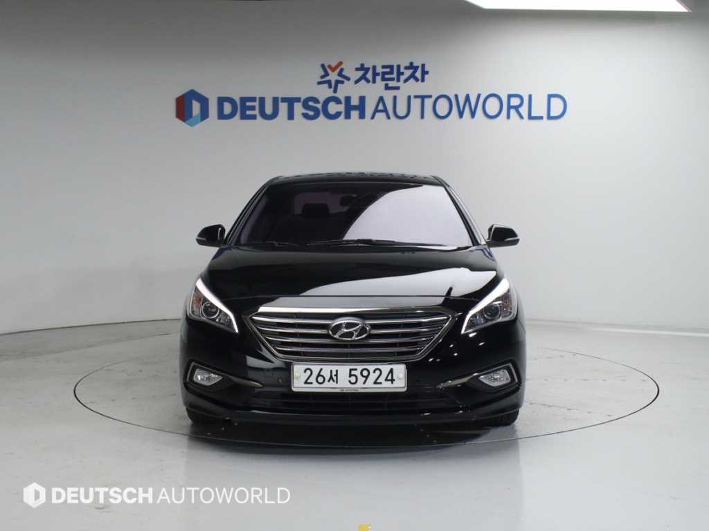 HYUNDAI Sonata - Vista 3