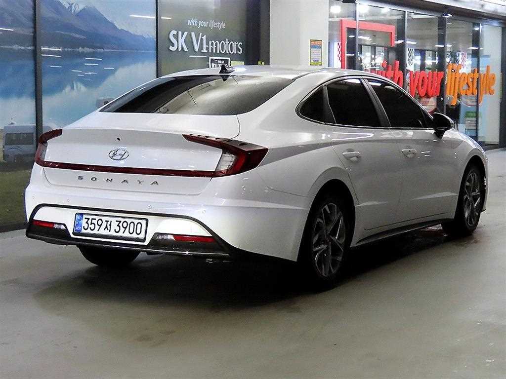 HYUNDAI Sonata - Vista 4