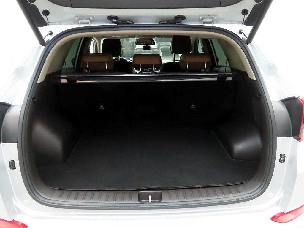 HYUNDAI Tucson - Vista 5