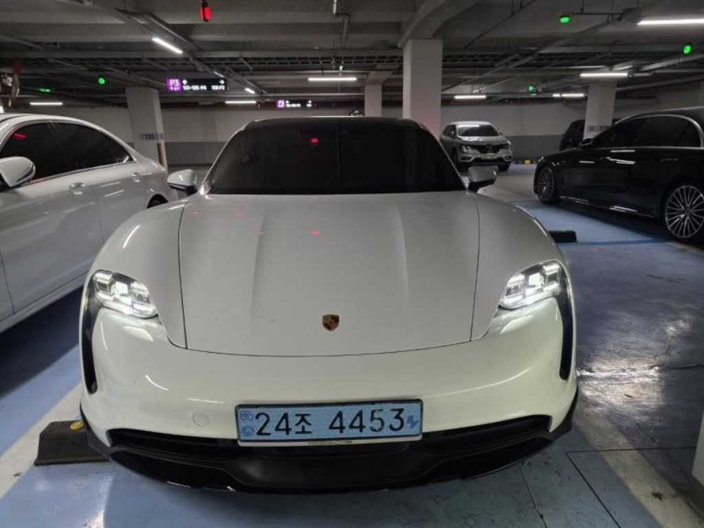 Porsche Taycan 2022 Blanco - Importación desde Corea - HF Imports Iquique - Foto 1