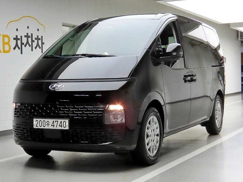 HYUNDAI Staria - Vista 2