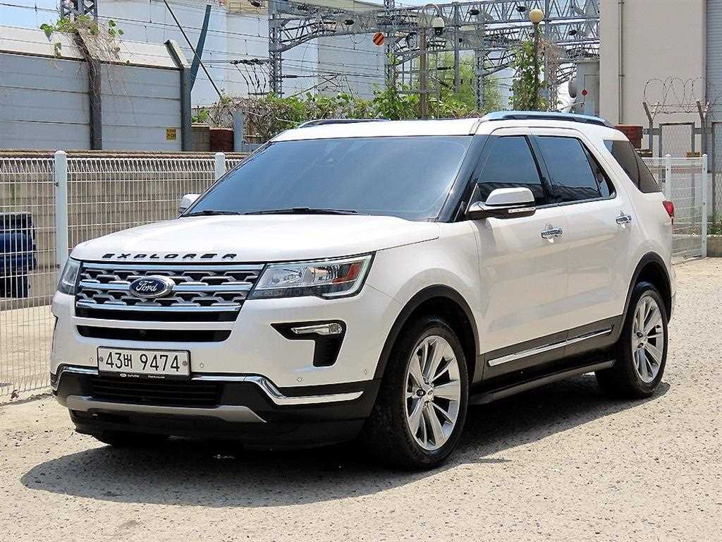 Ford Explorer - Vista 2
