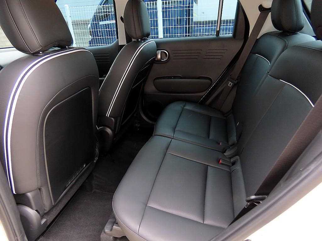 HYUNDAI Casper - Vista 6