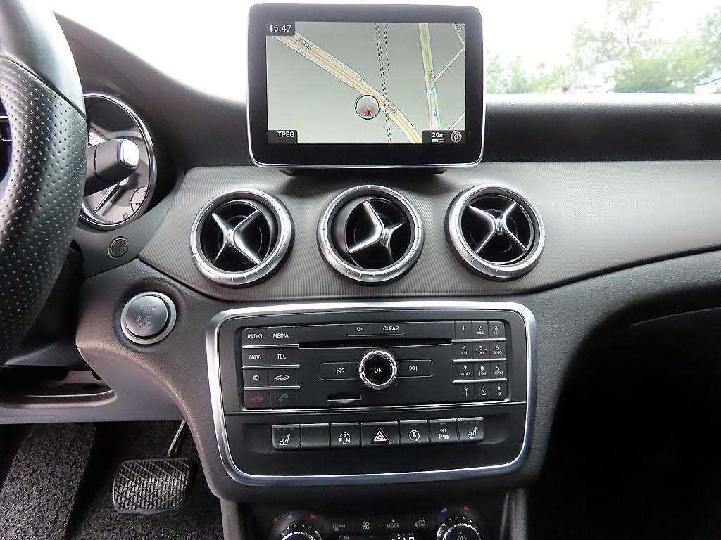 Mercedes Benz CLA Class 2015 Negro - Importación desde Corea - HF Imports Iquique - Foto 13