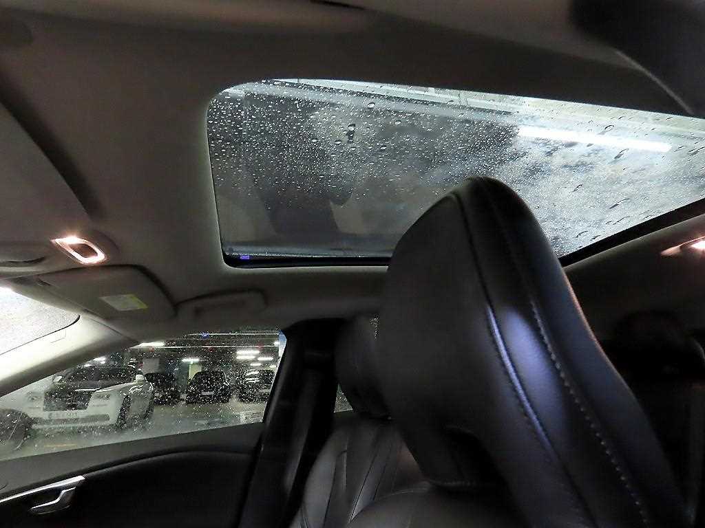 Volvo V40 2018 Gris - Importación desde Corea - HF Imports Iquique - Foto 17