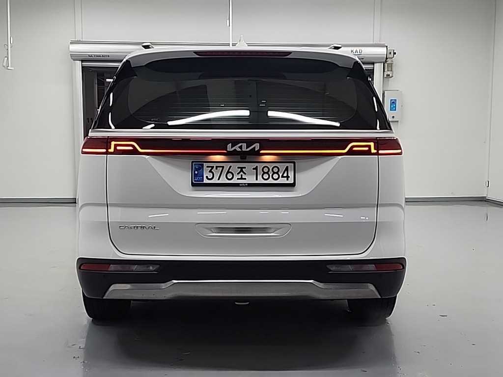 KIA Carnival - Vista 3