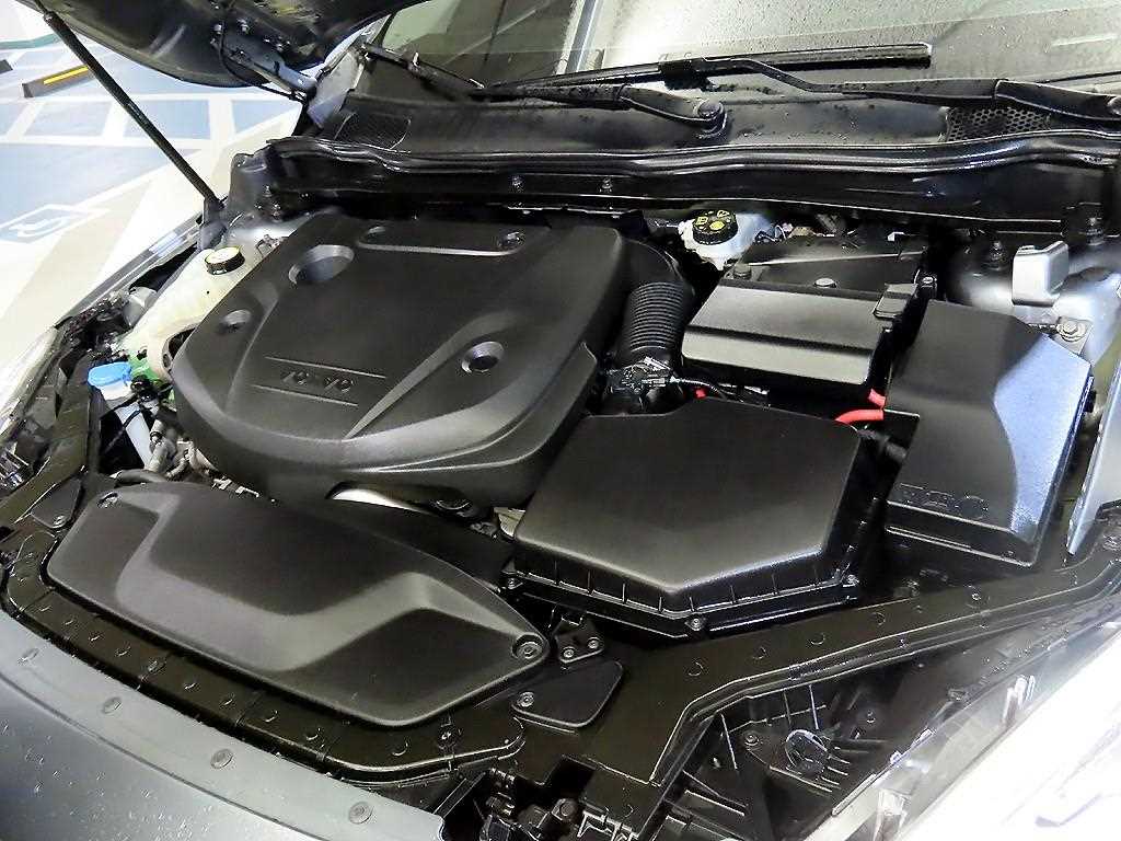 Volvo V40 2018 Gris - Importación desde Corea - HF Imports Iquique - Foto 19