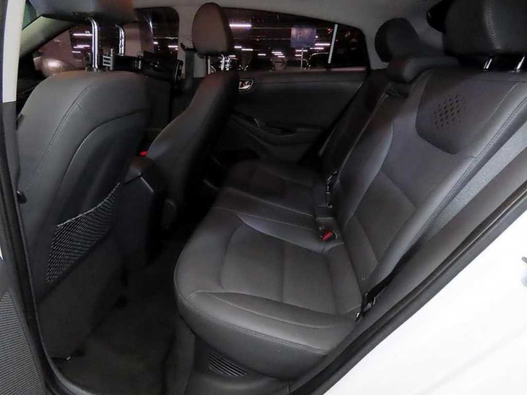 HYUNDAI Ioniq - Vista 7