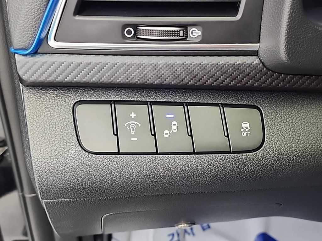 HYUNDAI Avante 2018 Negro - Importación desde Corea - HF Imports Iquique - Foto 17