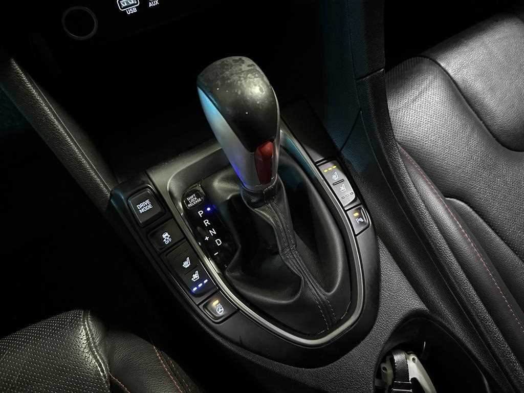 HYUNDAI Veloster - Vista 11