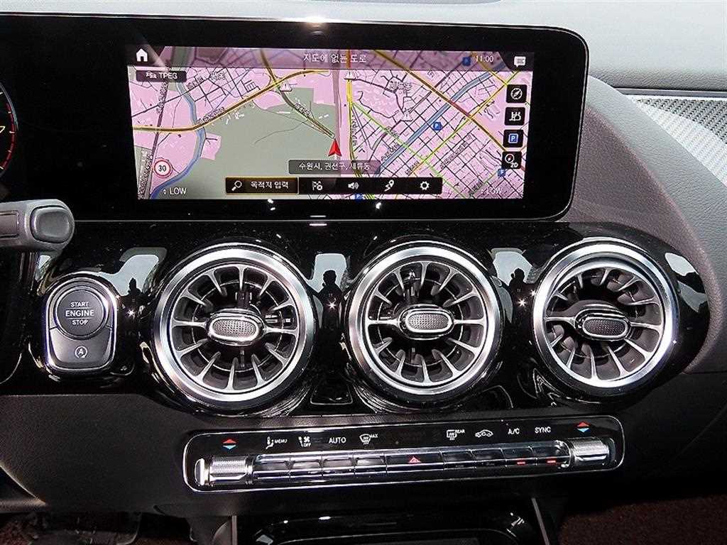 Mercedes Benz GLA Class 2023 Blanco - Importación desde Corea - HF Imports Iquique - Foto 13