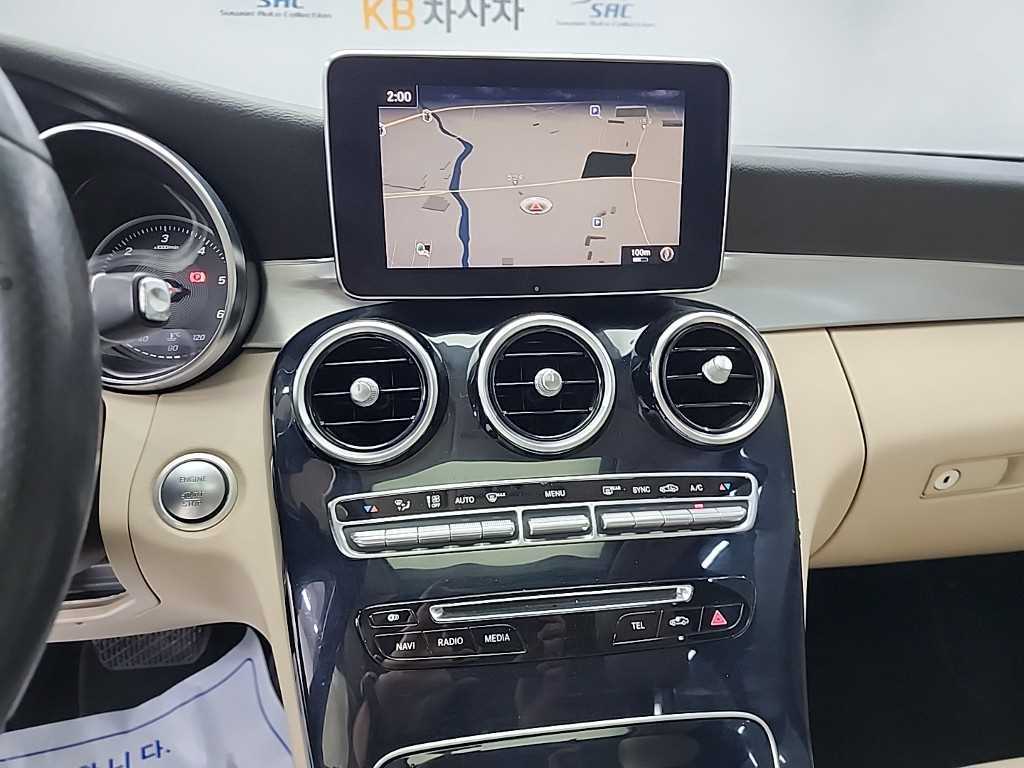 Mercedes Benz C Class - Vista 10