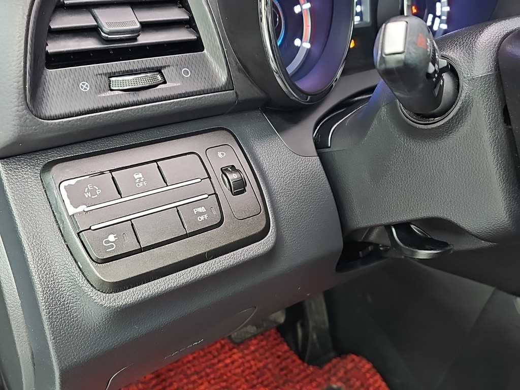Ssangyong Tivoli 2017 Gris - Importación desde Corea - HF Imports Iquique - Foto 17