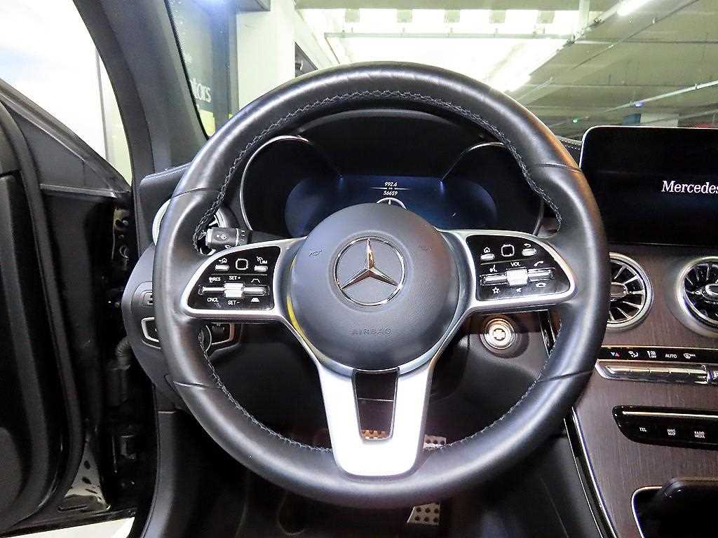 Mercedes Benz GLC Class - Vista 8