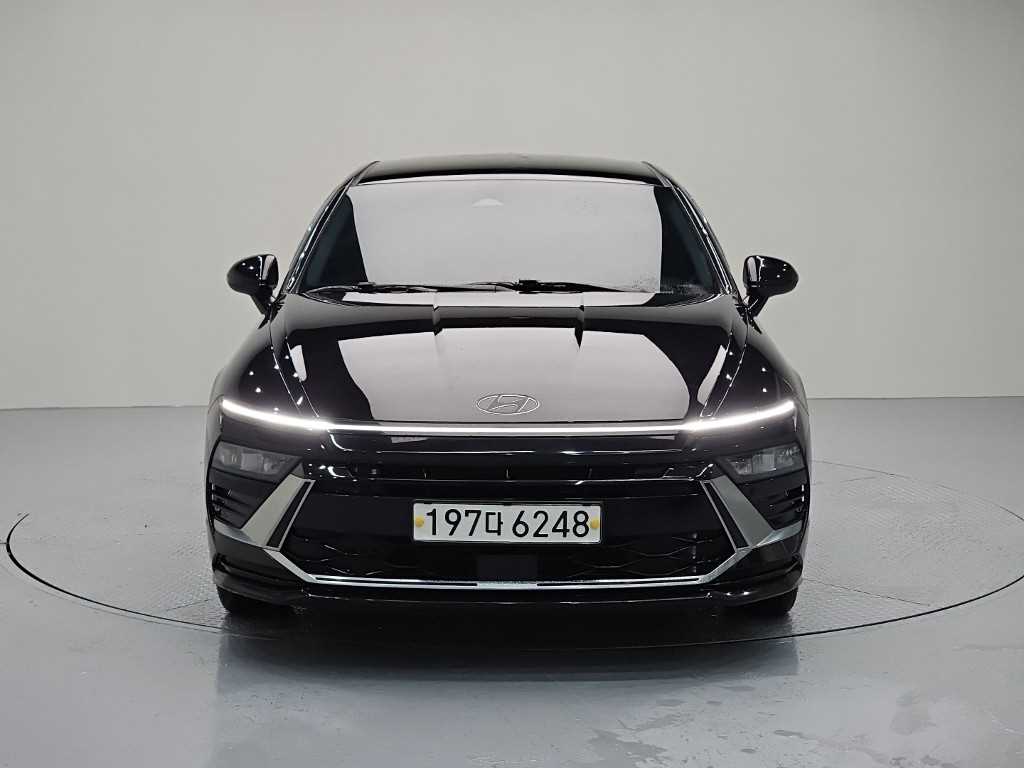 HYUNDAI Sonata - Vista 2