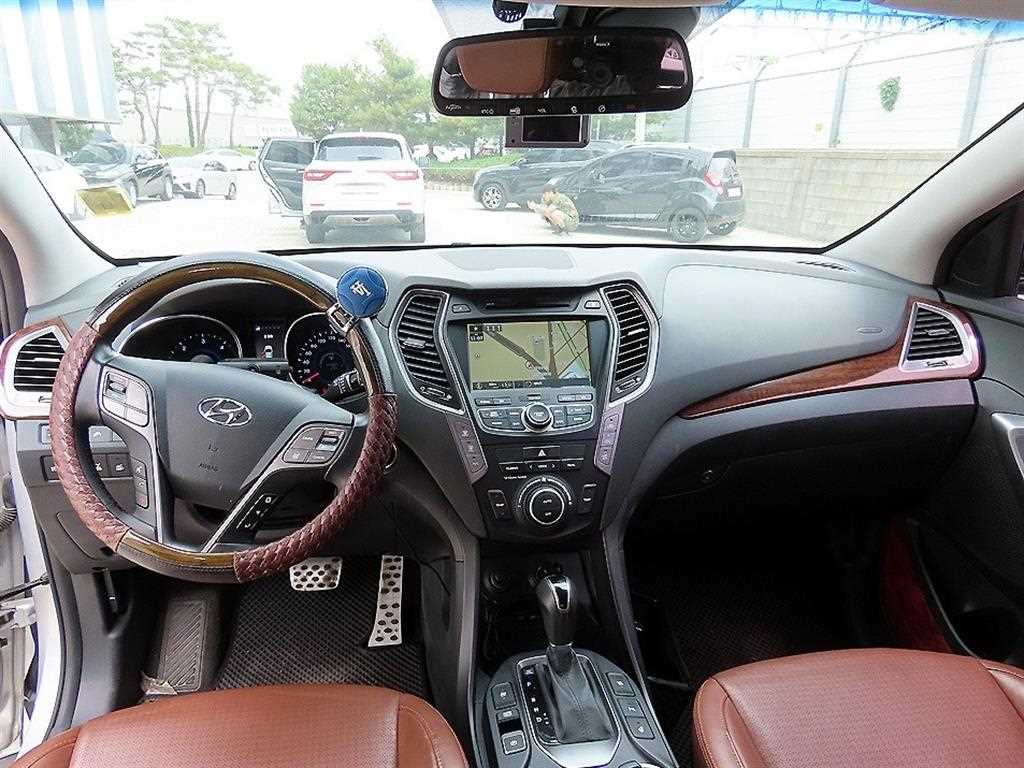 HYUNDAI Santa Fe - Vista 7