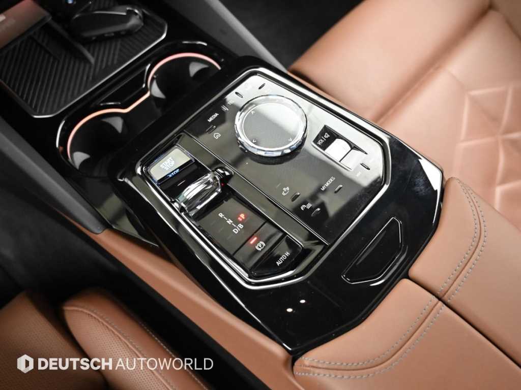 BMW i5 - Vista 9