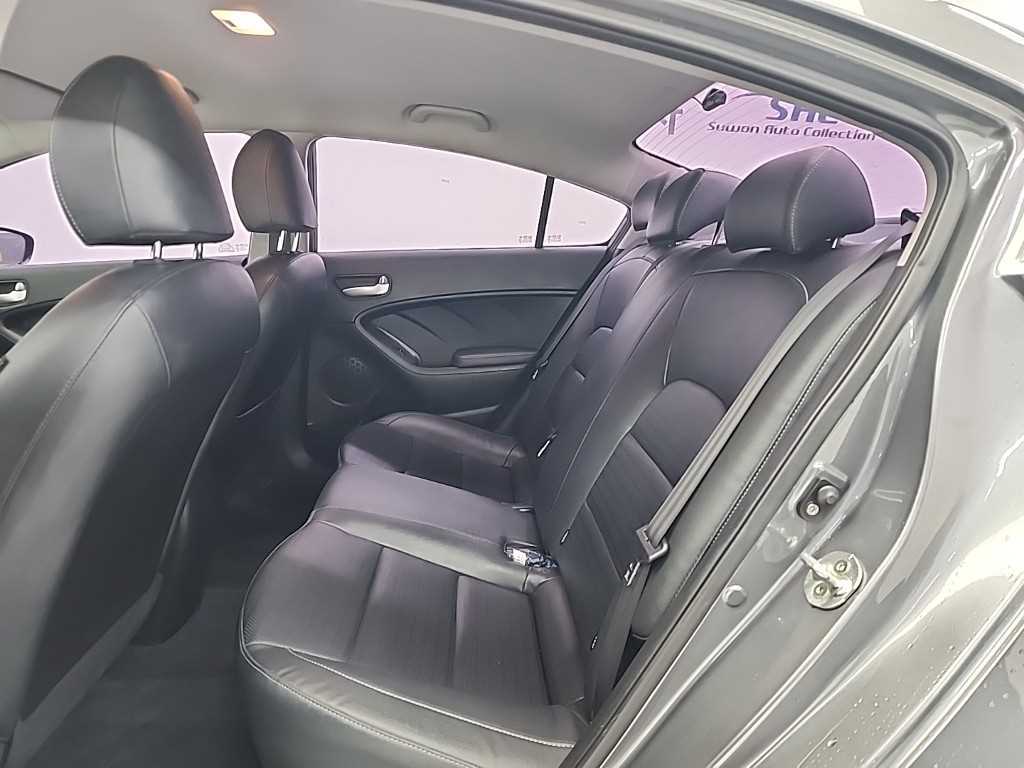 KIA K3 - Vista 12