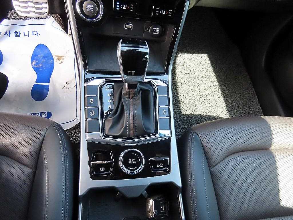 Ssangyong Korando - Vista 10