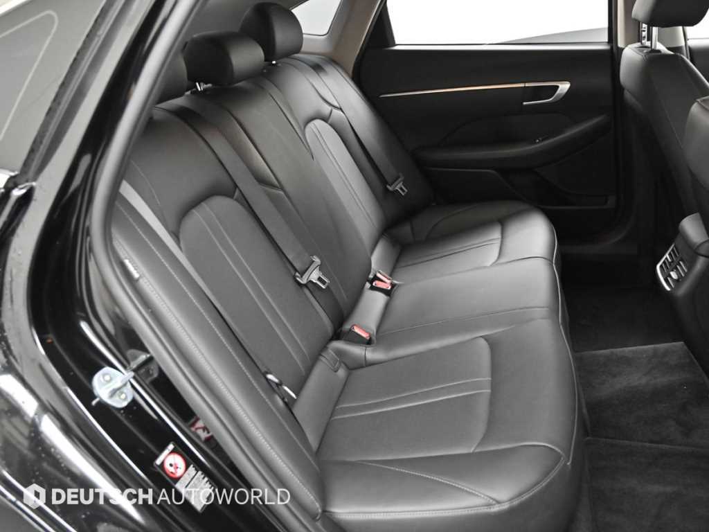 HYUNDAI Sonata - Vista 12