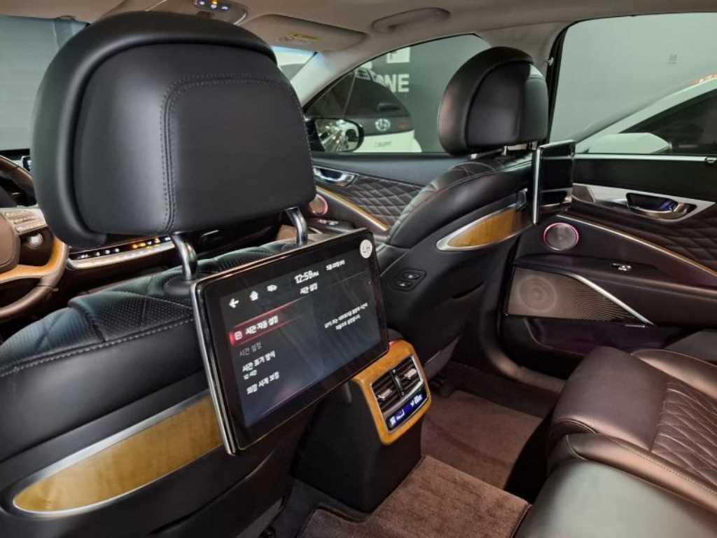 KIA K9 - Vista 10
