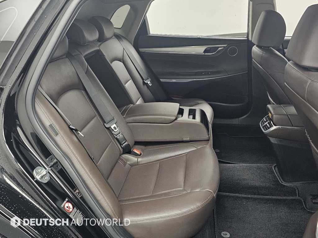 HYUNDAI Grandeur - Vista 12