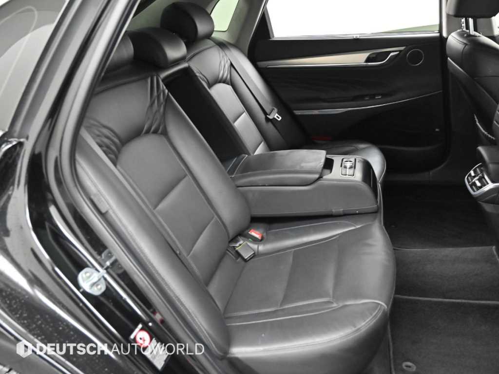 HYUNDAI Grandeur - Vista 12