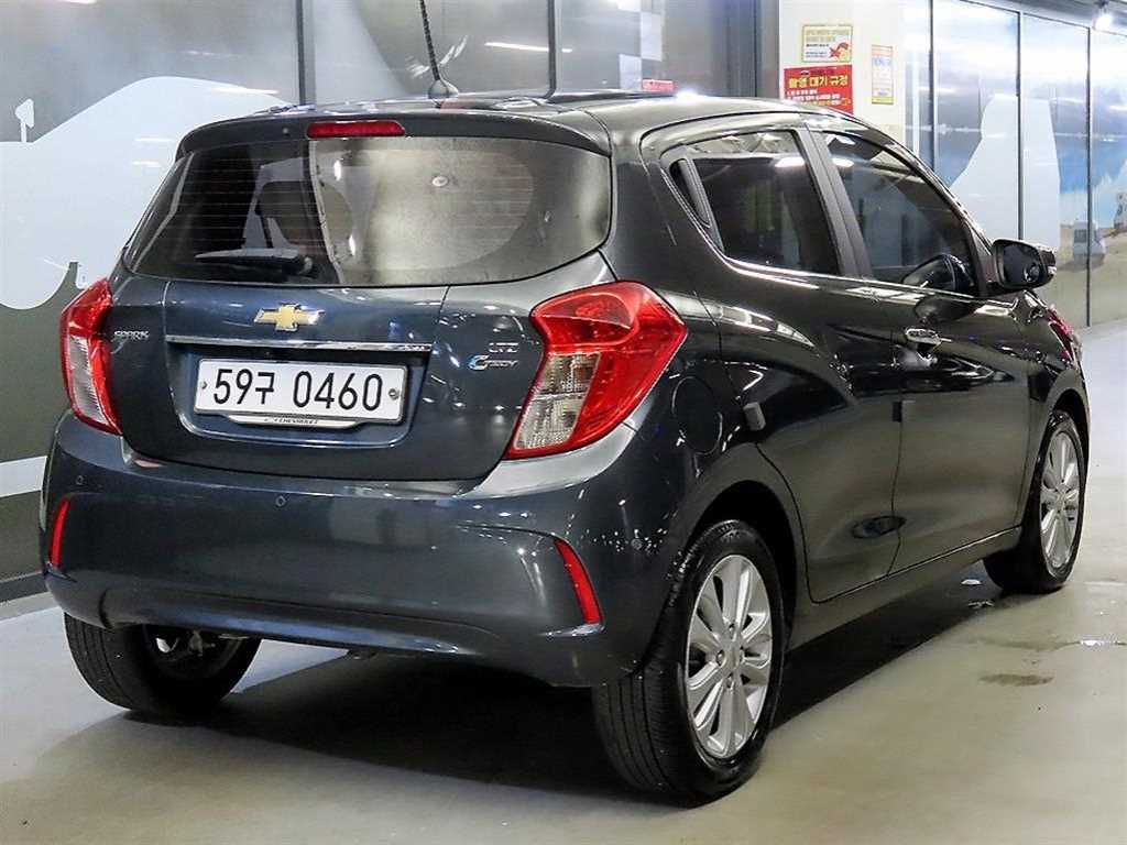 Chevrolet Spark - Vista 5
