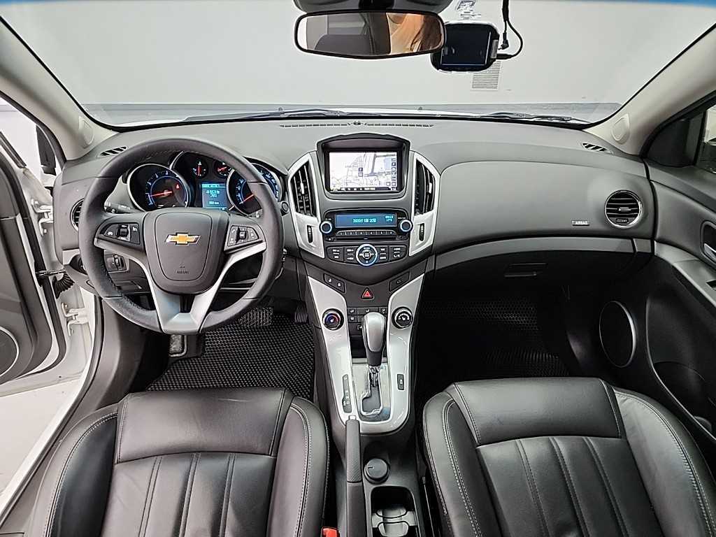 Chevrolet Cruise - Vista 7