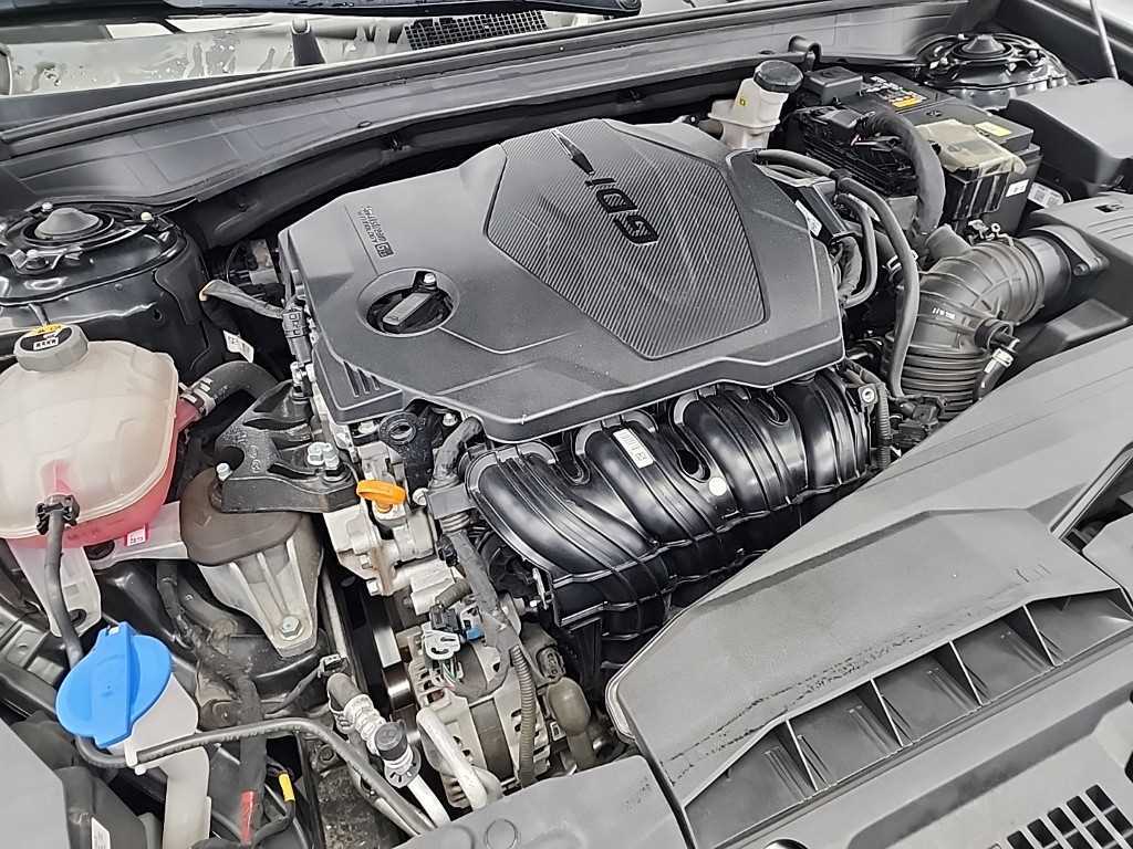 KIA K8 - Vista 5